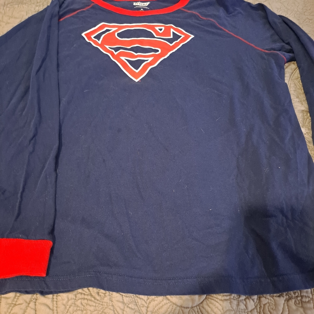 Long sleeve Superman tee size XL